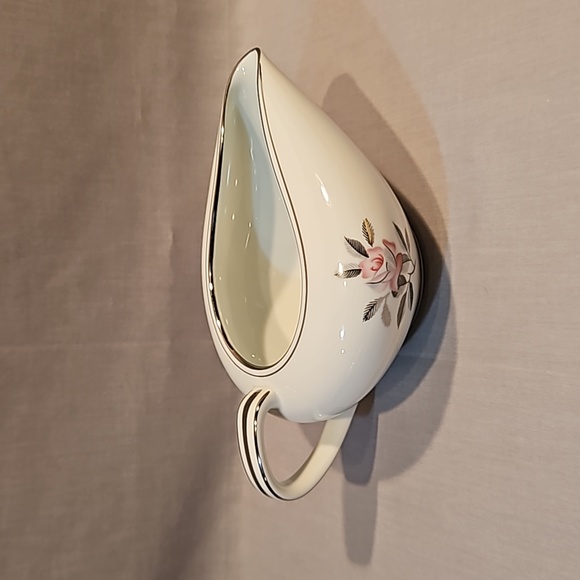 Noritake Rosales 5790 2 1/2" Creamer - Picture 2 of 9